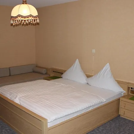 Zum Hohenstein * Ober-Kainsbach